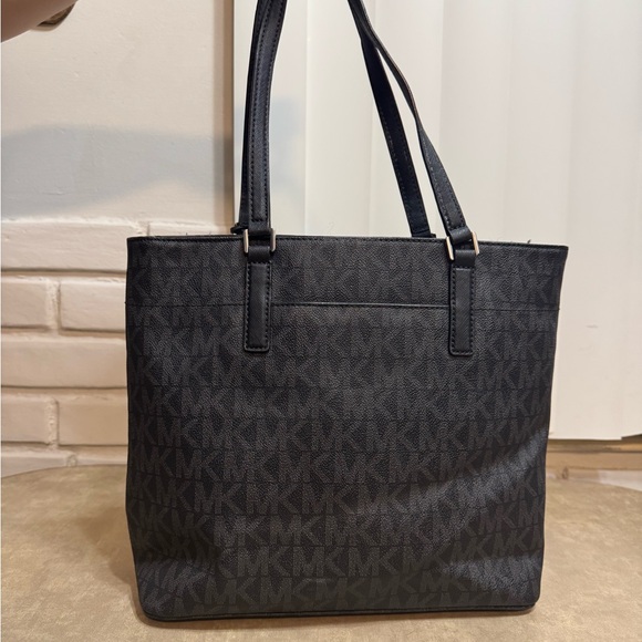 Michael Kors Large Morgan Tote Bag With MK Monogram - Picture 3 of 9